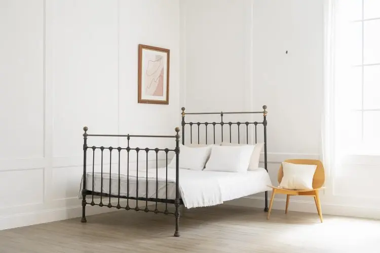 装飾壁のベットルーム