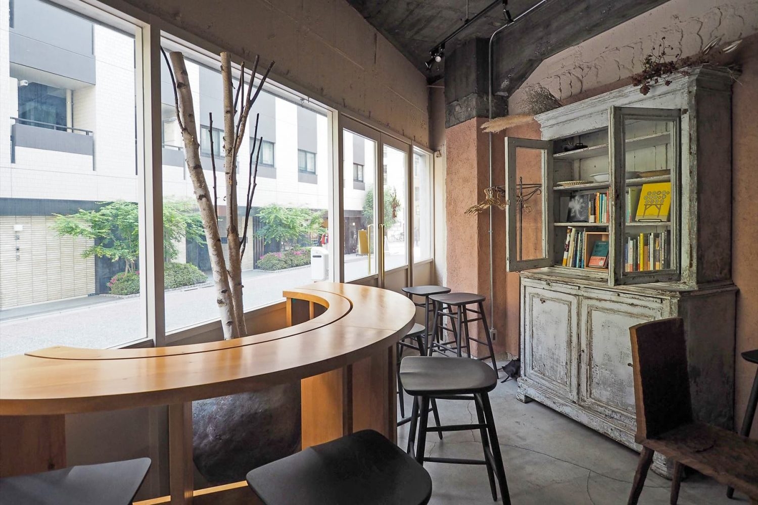 アールのカウンター席