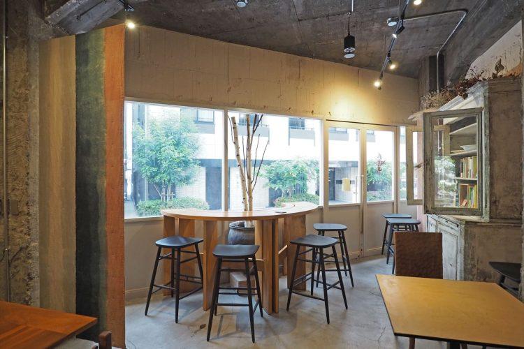 南西側の自然光