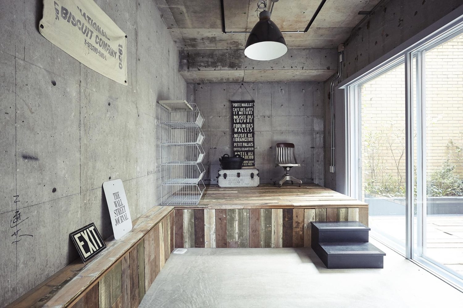 南側 テラスから入る柔らかい光