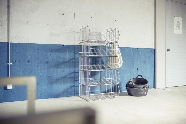 物撮り背景にも印象的なカラー壁