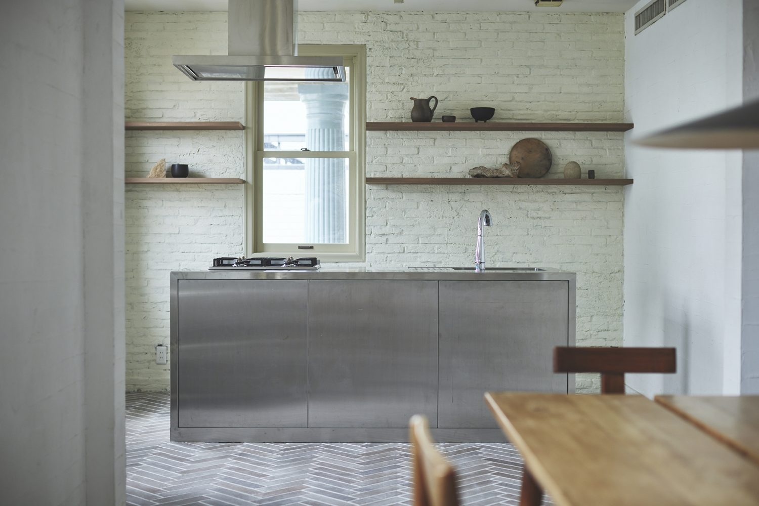 実際に調理可能なモダンなキッチン