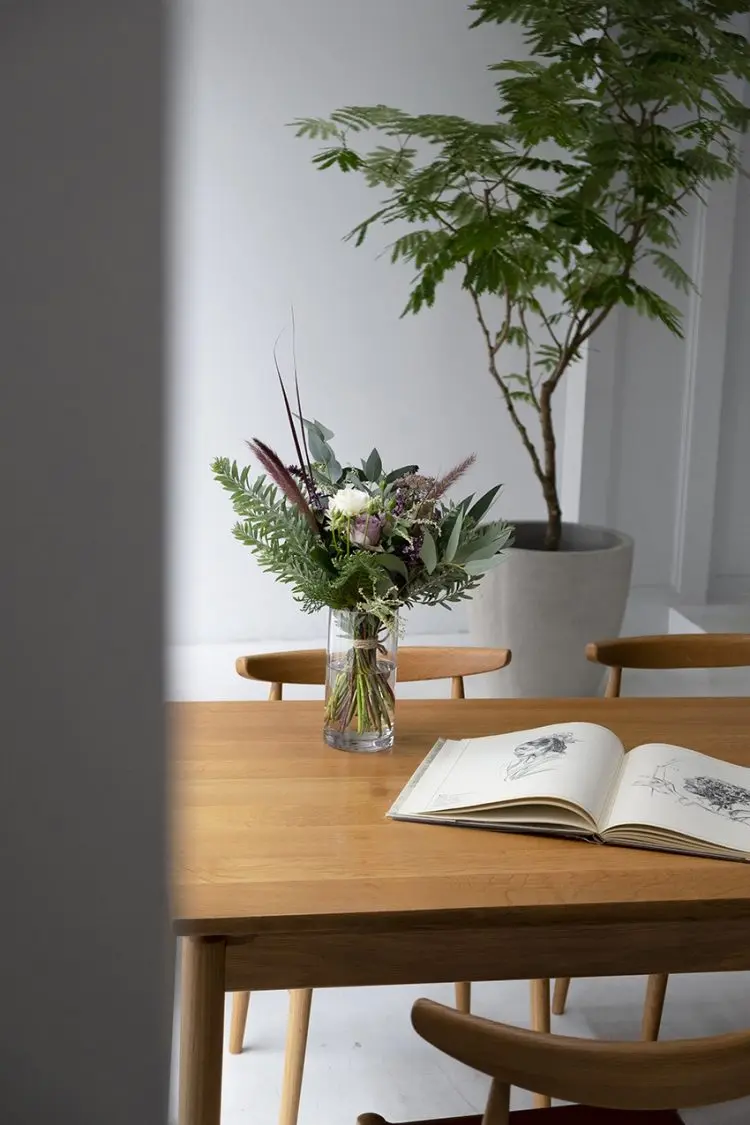 ダイニングシーン