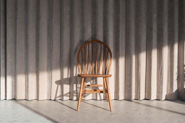 ベロアのカーテンを設置