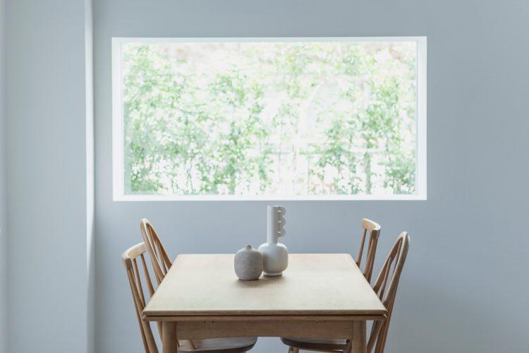 緑抜けのピクチャーウィンドウ