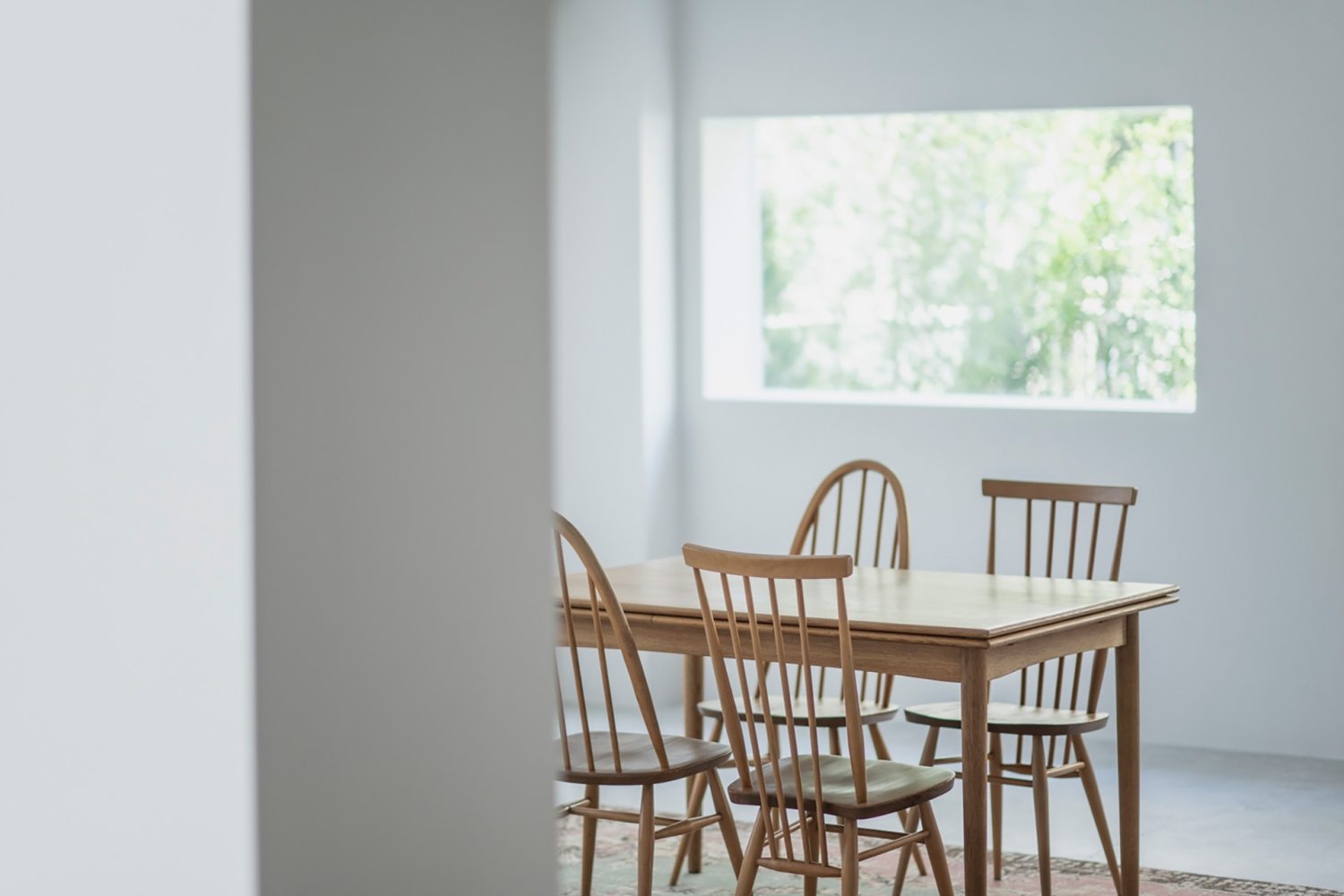 ダイニングテーブル