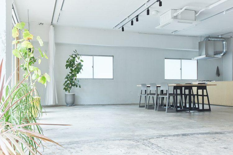 自然光の入る窓際