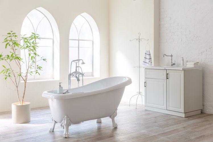 バスタブと洗面台のセット