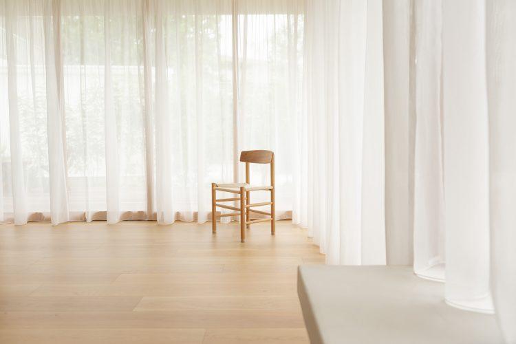 カーテンでやわらかい雰囲気