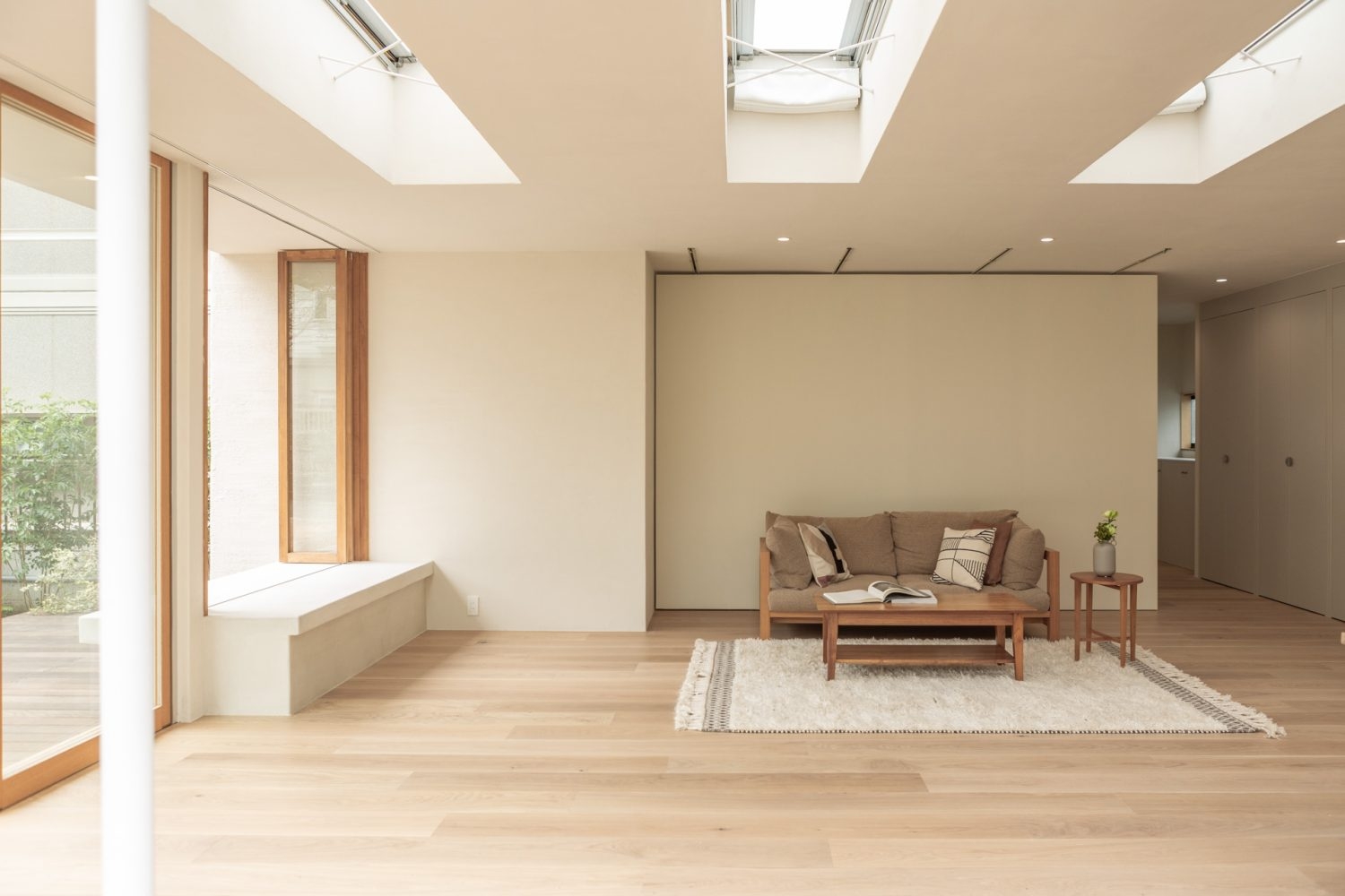 奥の壁は可動式