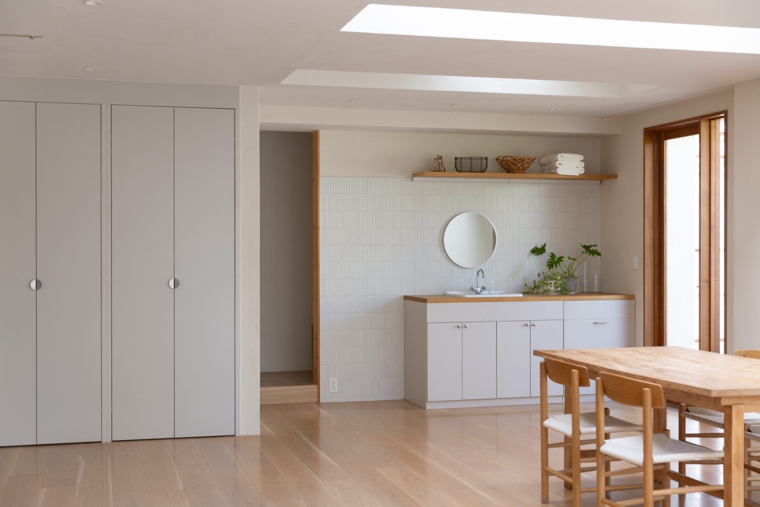 引きのアングルで撮影も