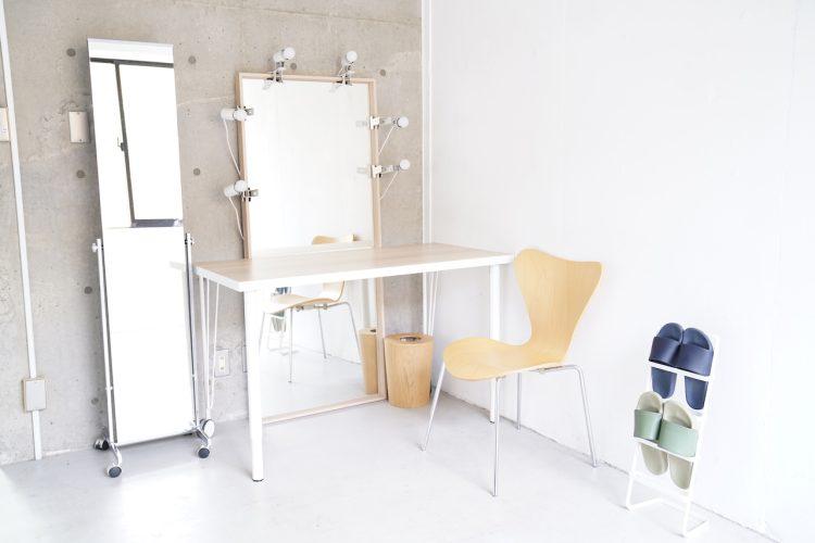 4F / メイクルーム