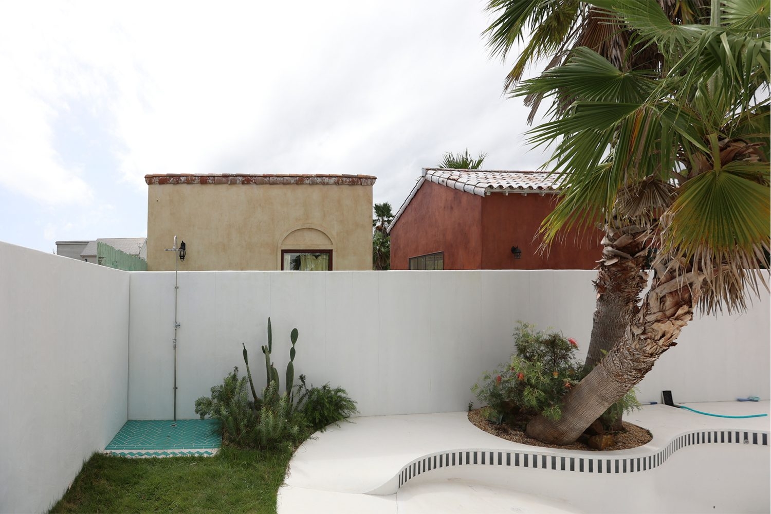 涼しげなシャワースペース