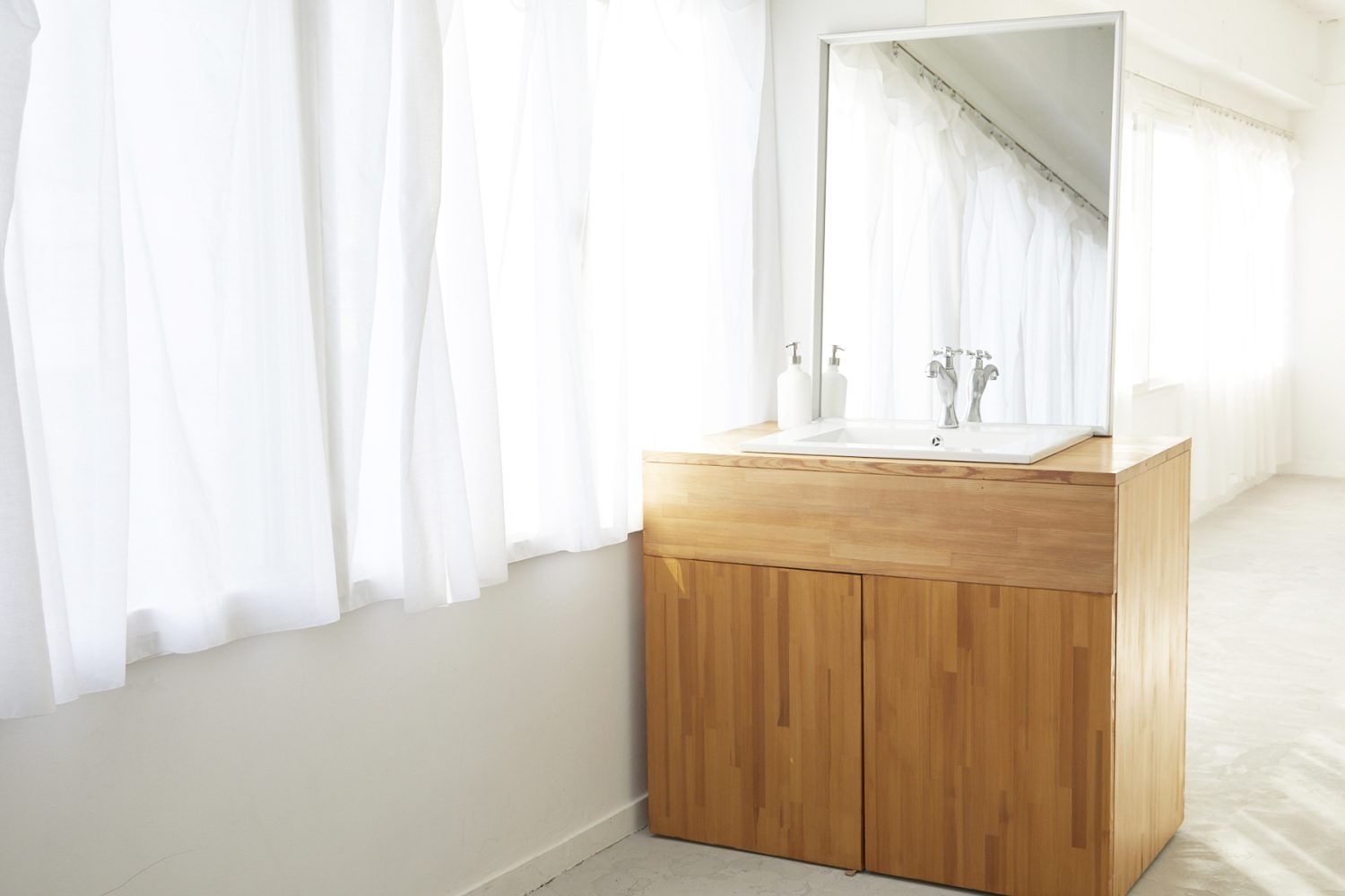 可動式洗面台から水も出ます