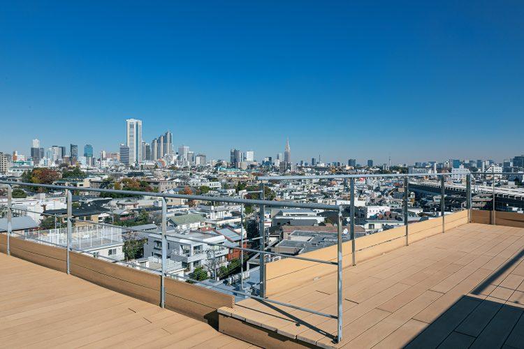 都心が一望できるルーフトップ