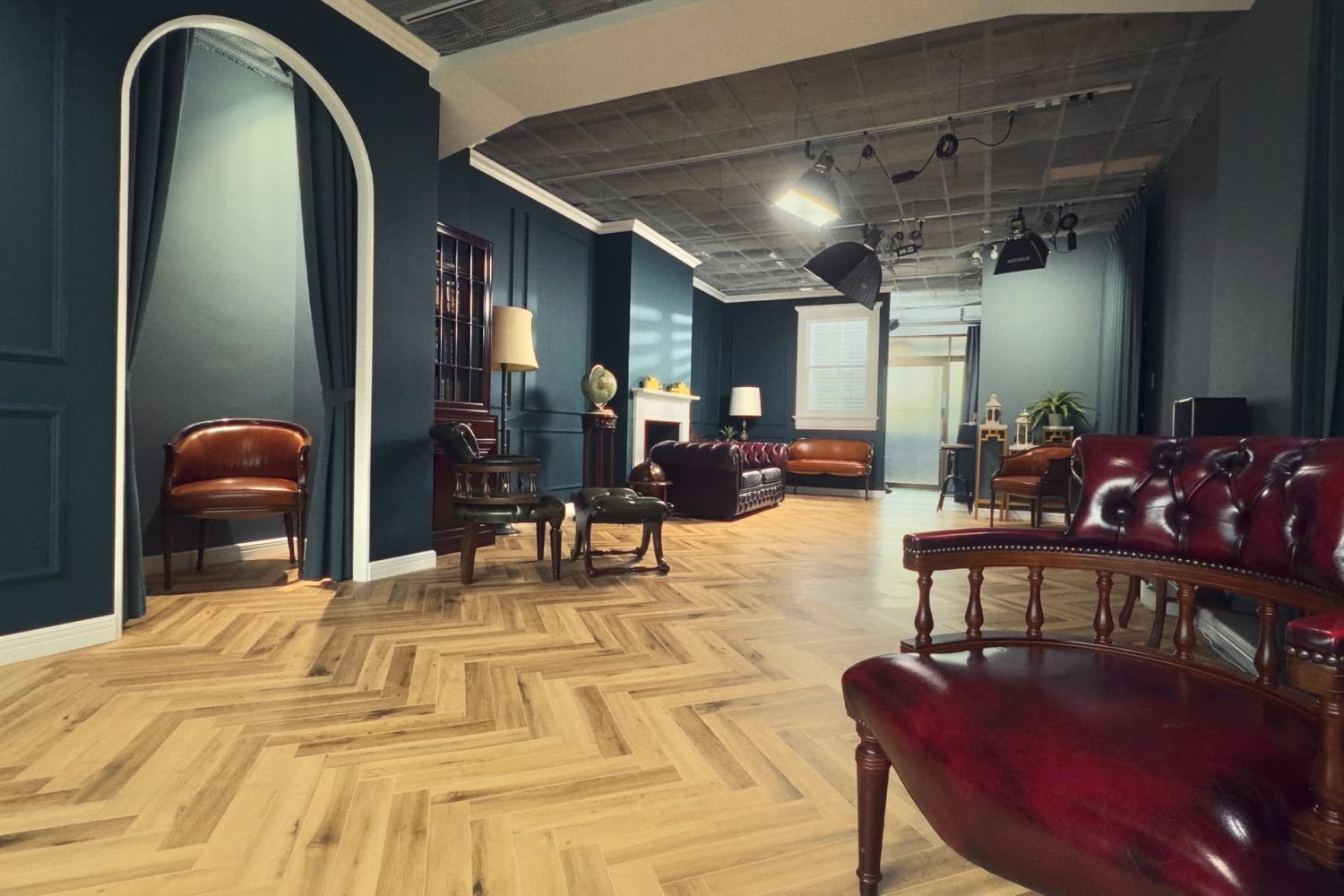 入口側に向かっての全体像