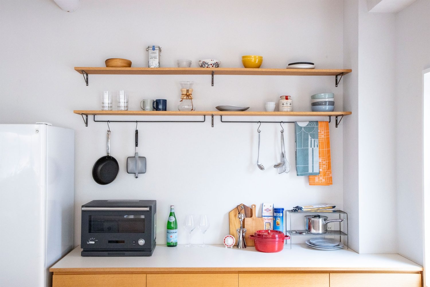 食器など小物も充実