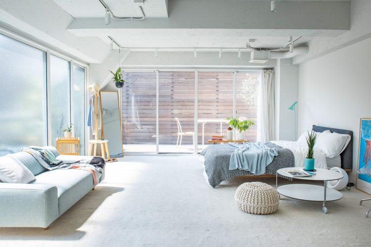 3F 白い絨毯のベッドルーム