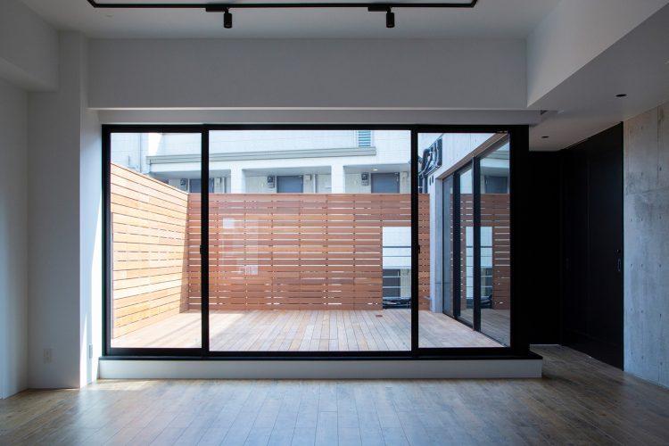 ウッドデッキバルコニーでも撮影可能