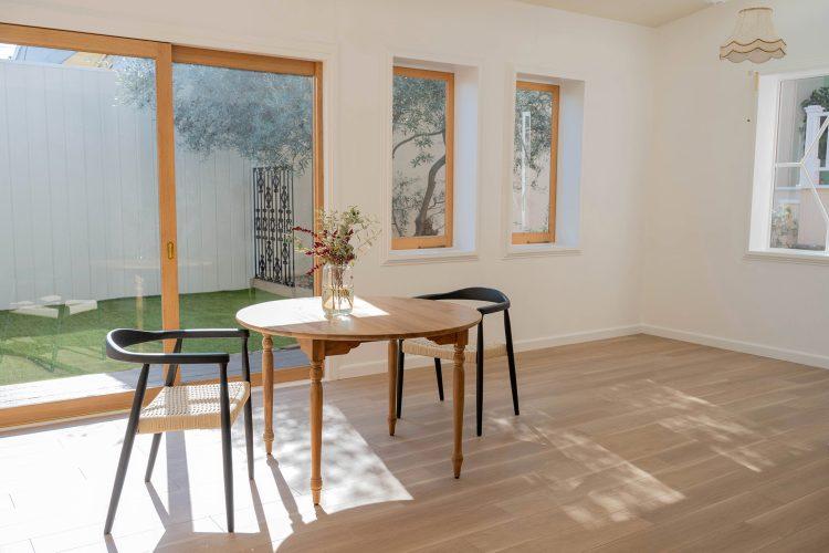 オリーブの樹を望める南向きの窓 Cゾーン