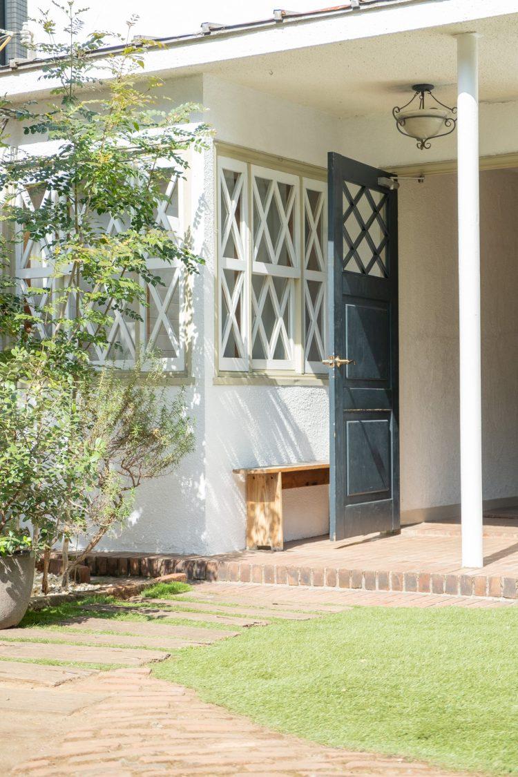 外出や帰宅シーンの撮影に最適