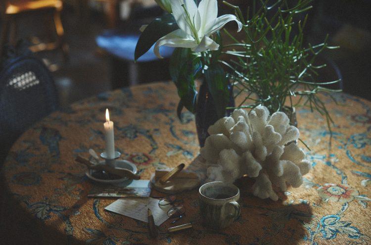 生活シーンでの商品撮影も