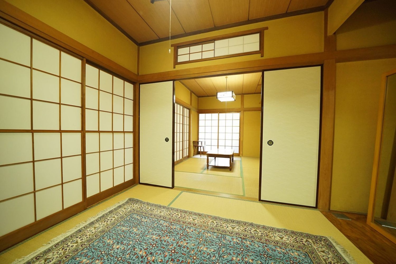 1F 和室