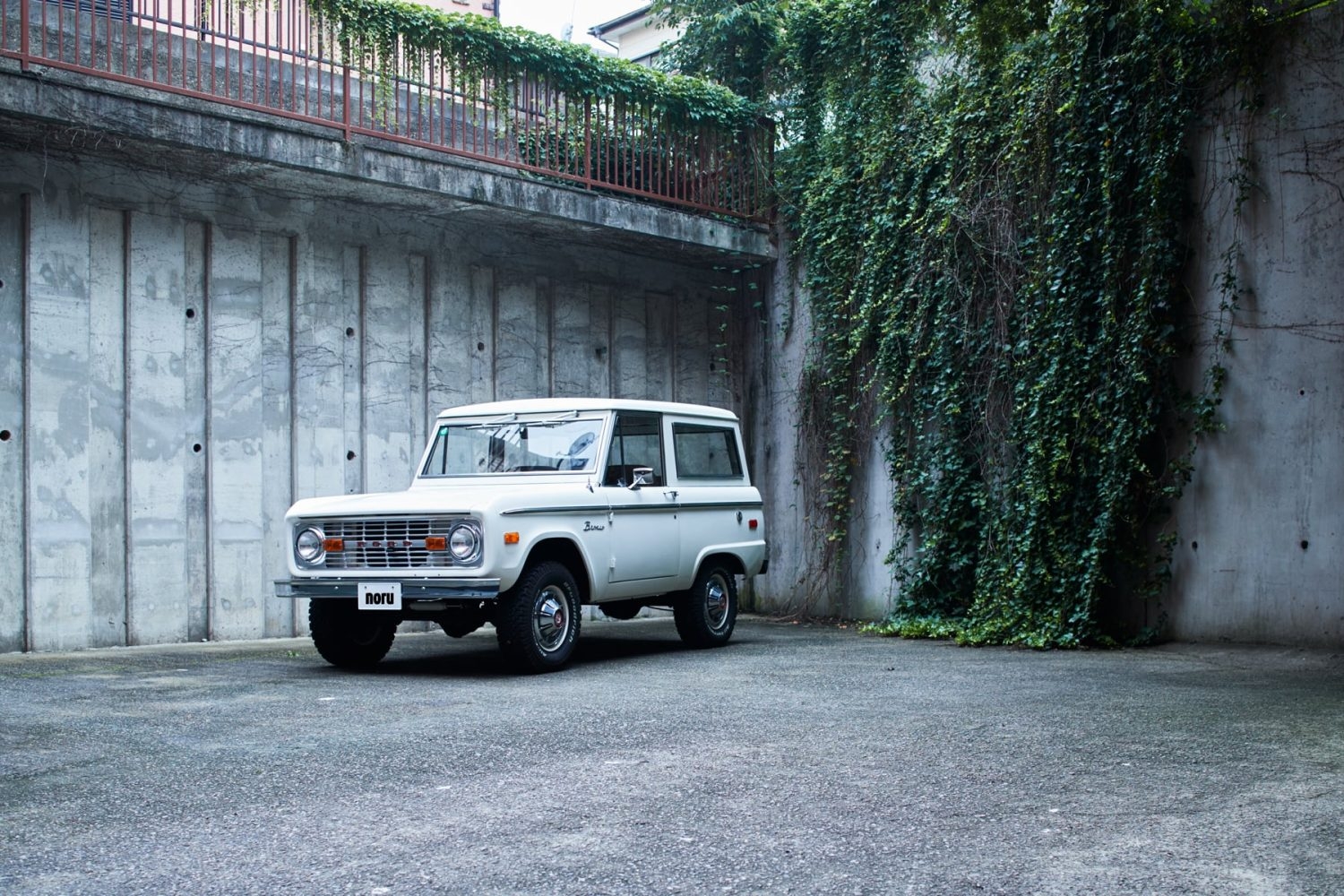 中庭まで車の乗り入れが可能