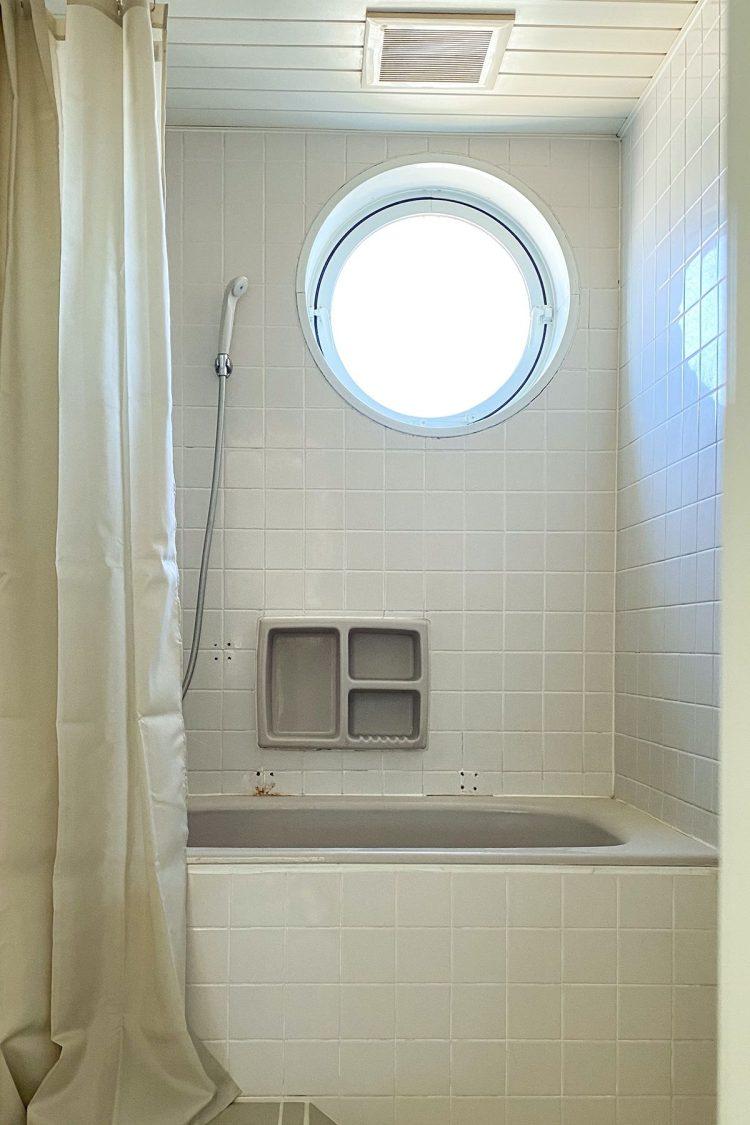 丸窓のバルスーム