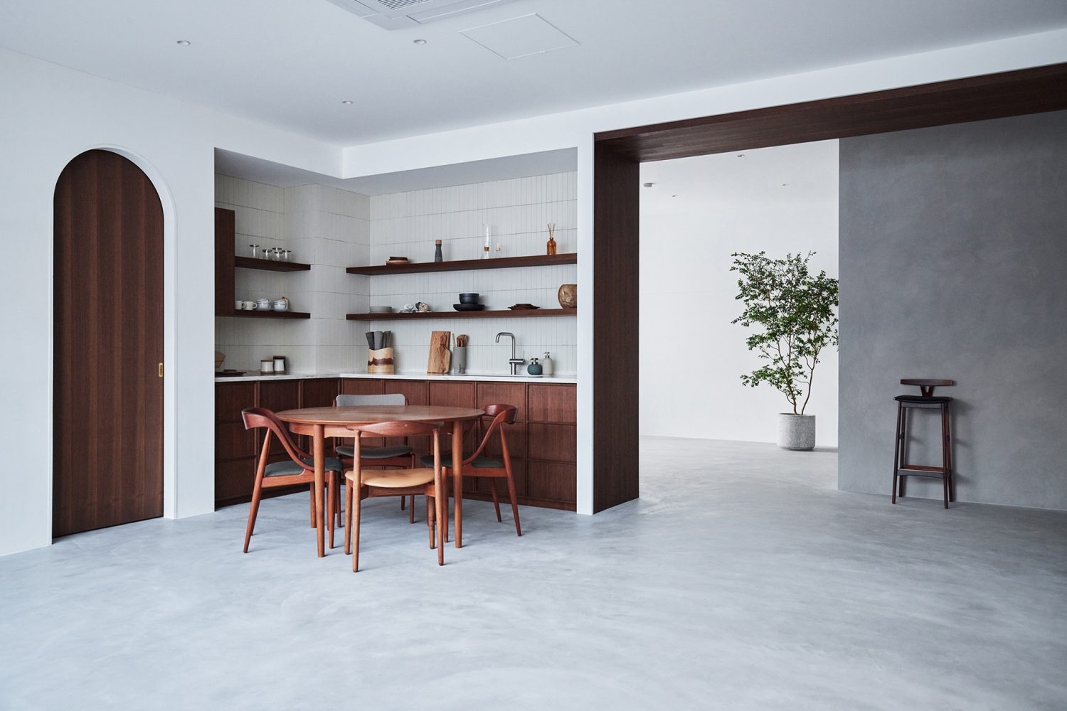 明るいダイニングキッチン