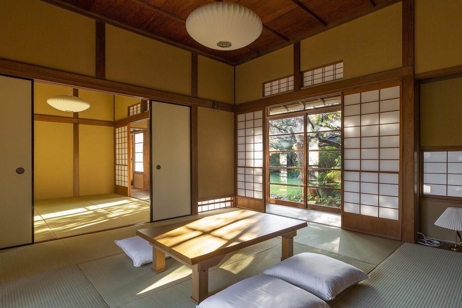 寝室1Aから寝室1B