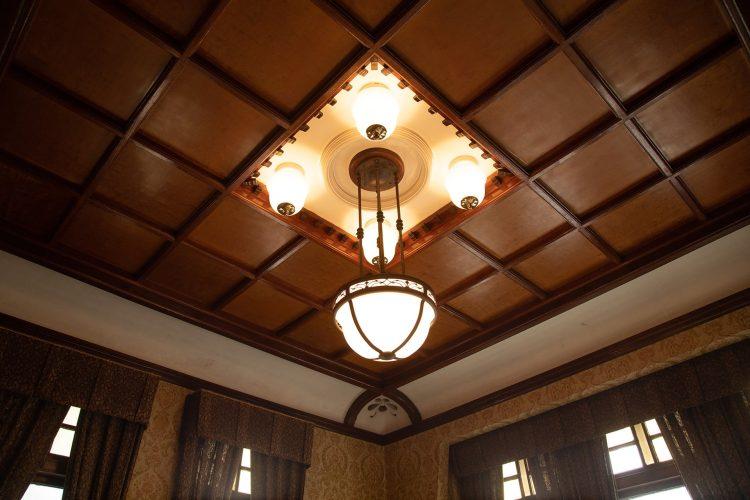 建築当時からの調度品を今も使用