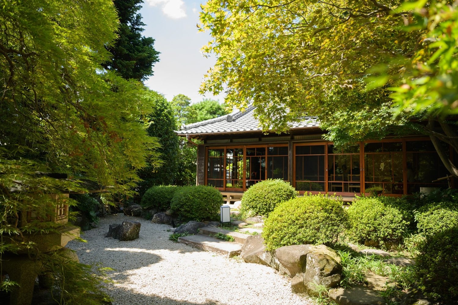 200坪の枯山水庭園