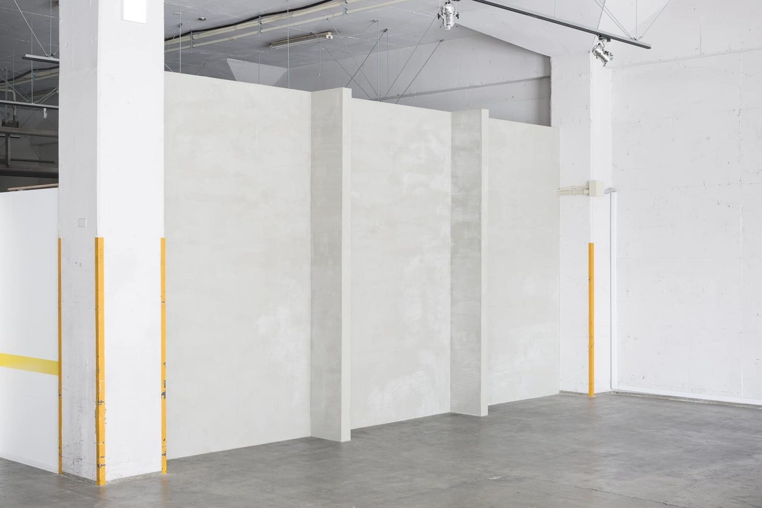 モノトーンの壁床