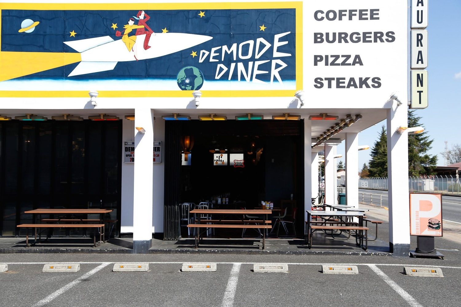 DEMODE DINER / デモデダイナー