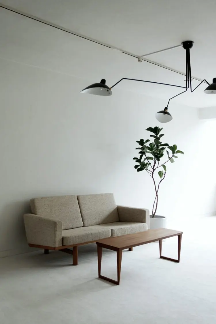 宙吊りランプはLouis Paulsen