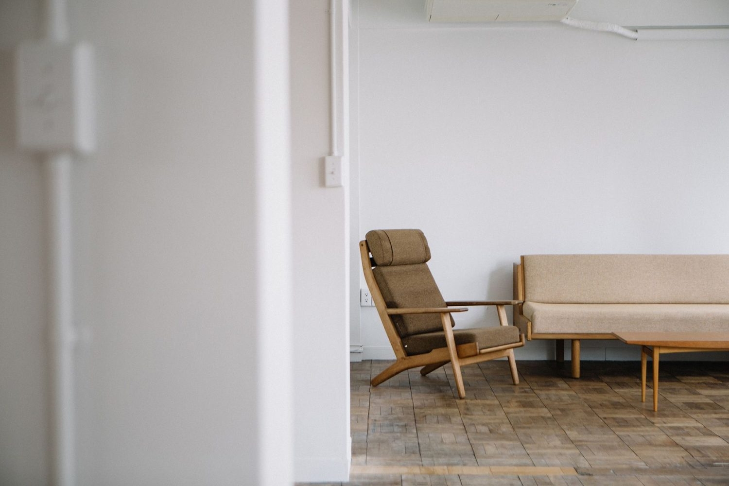 Hans J.Wegnerのソファとチェア