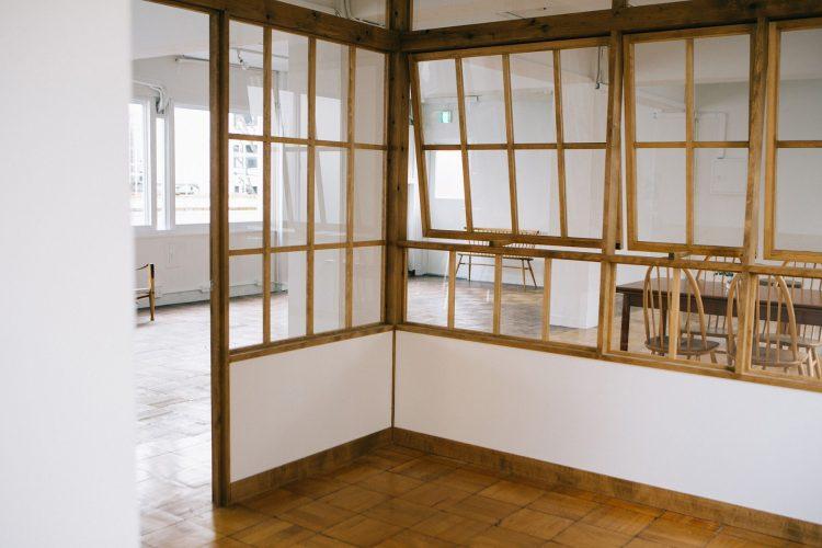 開閉は自由に行えます