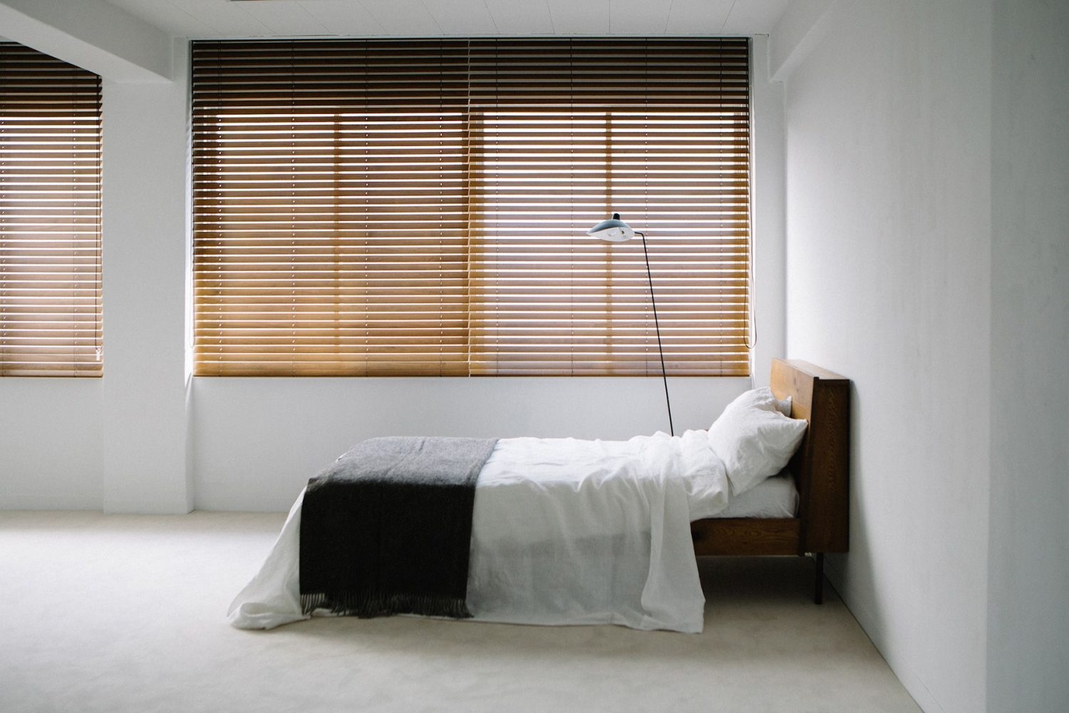 ベッドサイズはシングル