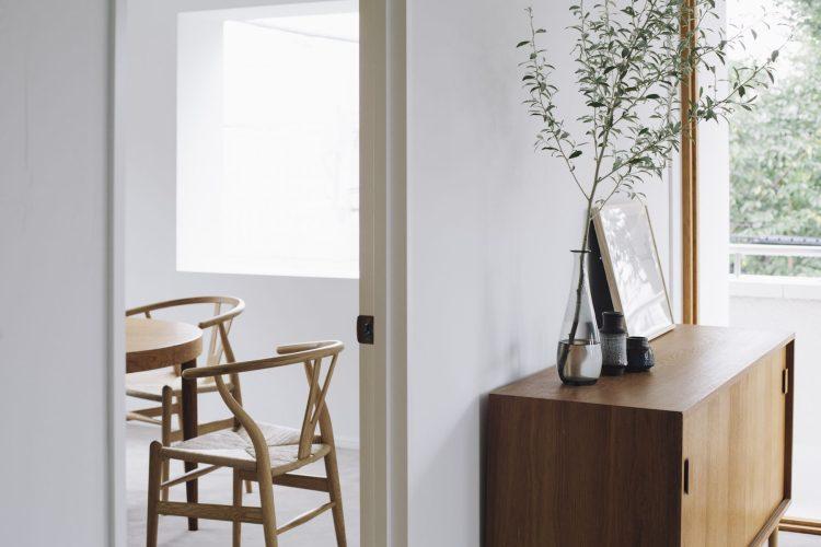 2F 隣り合ったリビングとダイニング