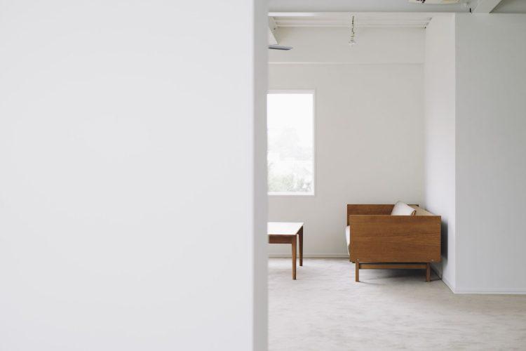 3F 理想の空間のために造作壁で室内をデザイン