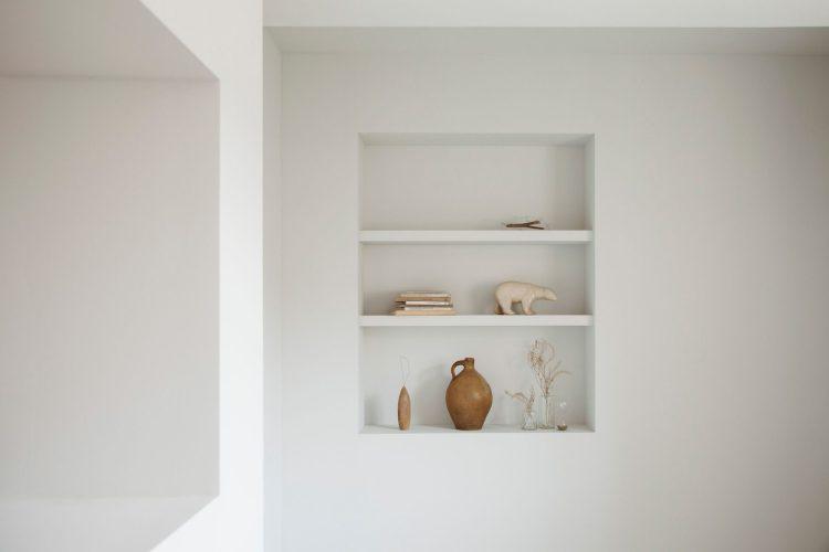 全面白で統一した空間