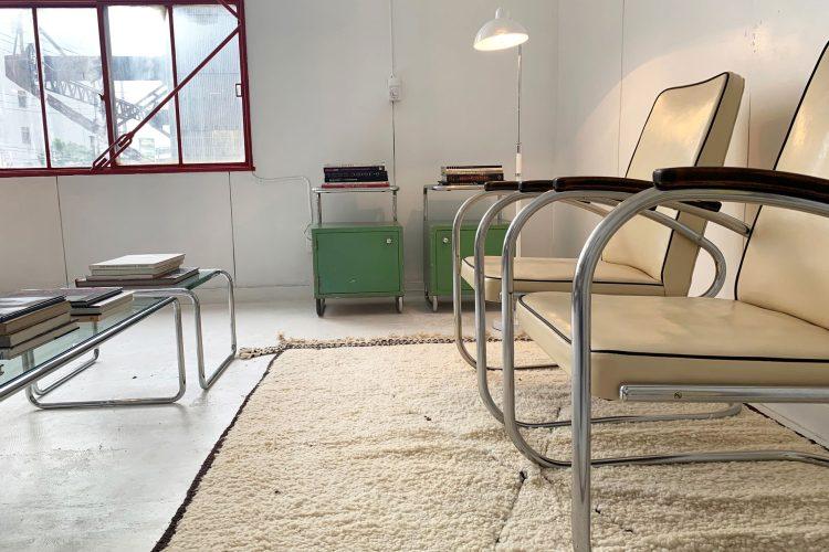 モロッコから輸入したベニワレンラグ