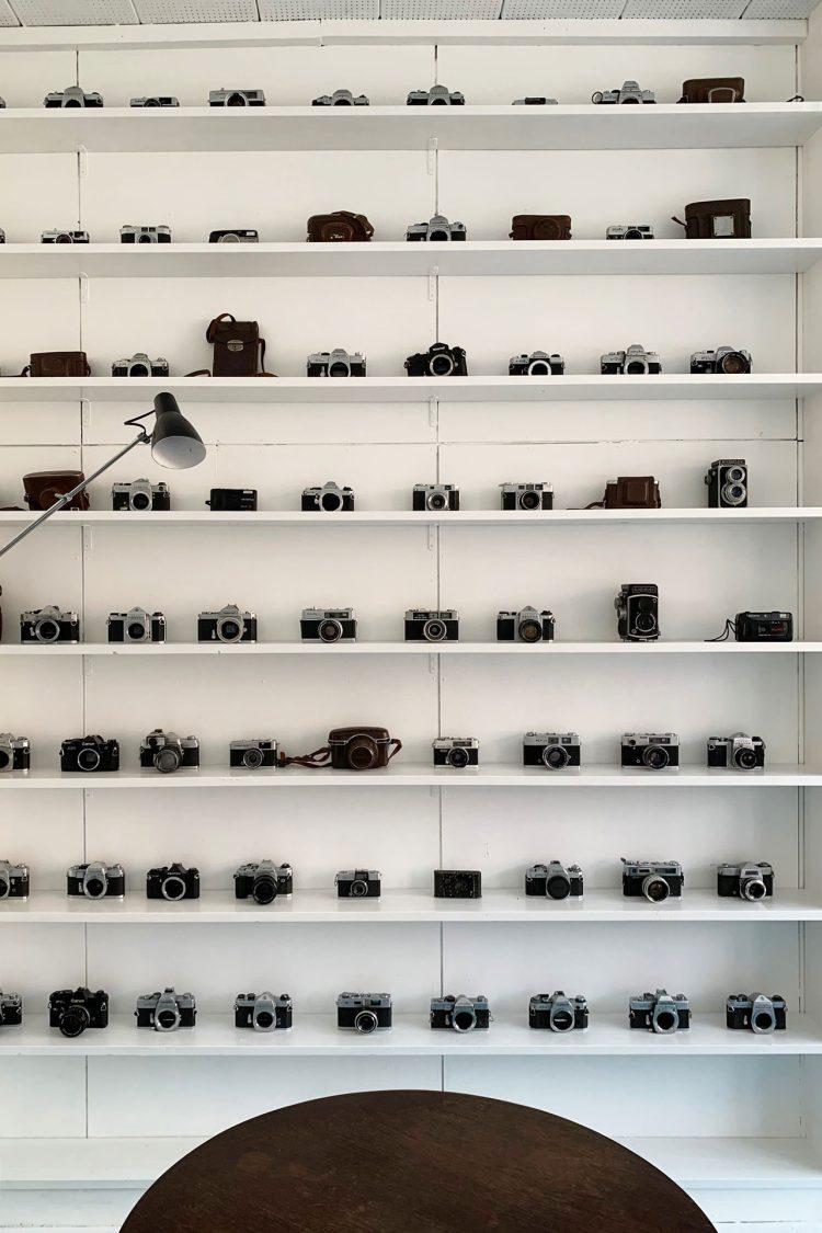 多くのアンティークカメラ