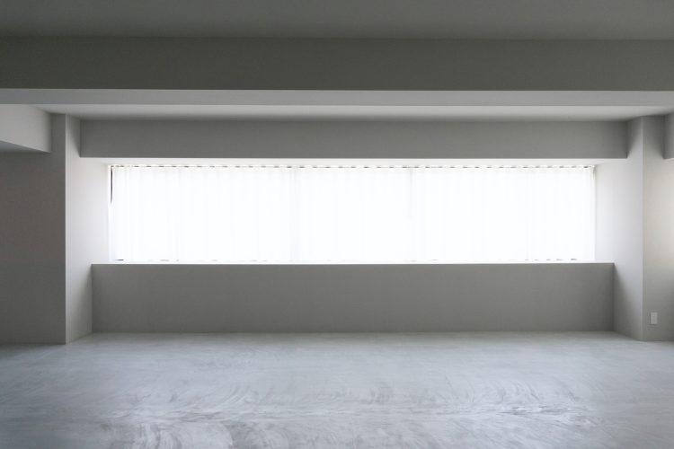 幅6mの窓からは豊かに光が差し込みます