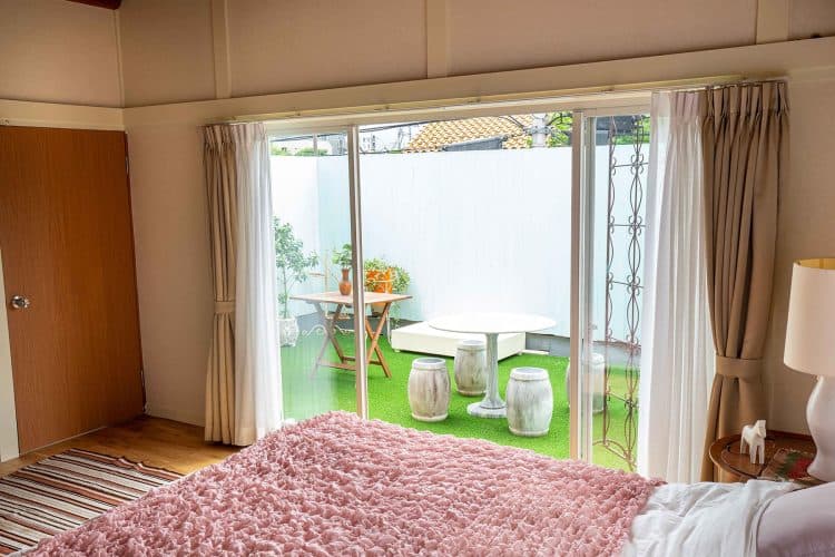 2F:BED ROOM