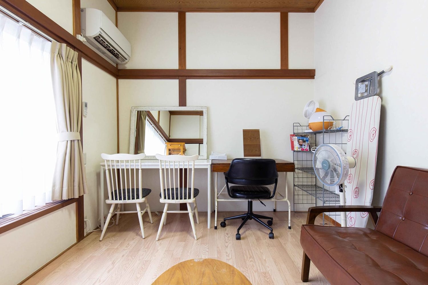 2F:MAKEUP ROOM
