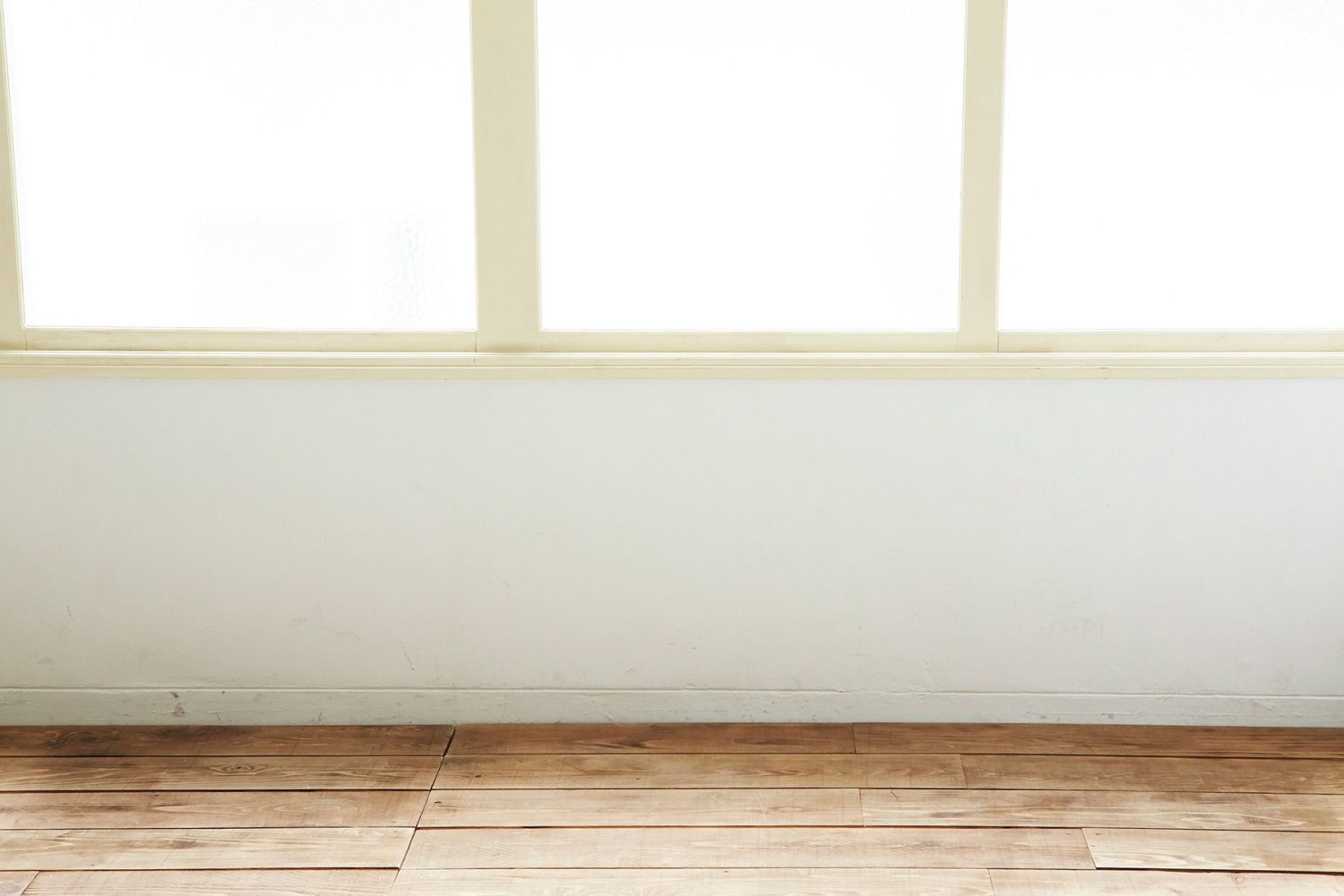 可動式フローリング床(暗色)