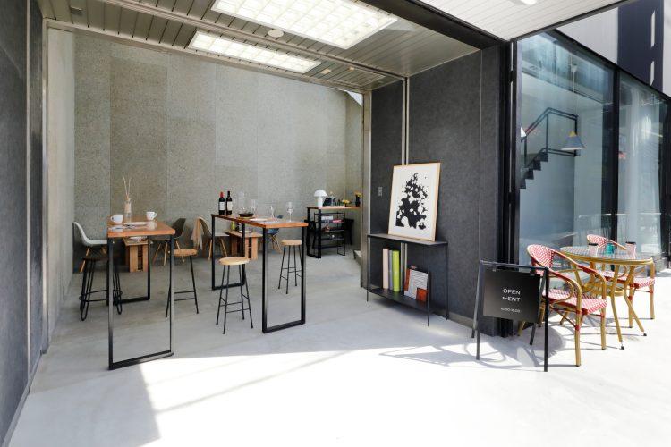 エントランスはレストランシーンにも最適