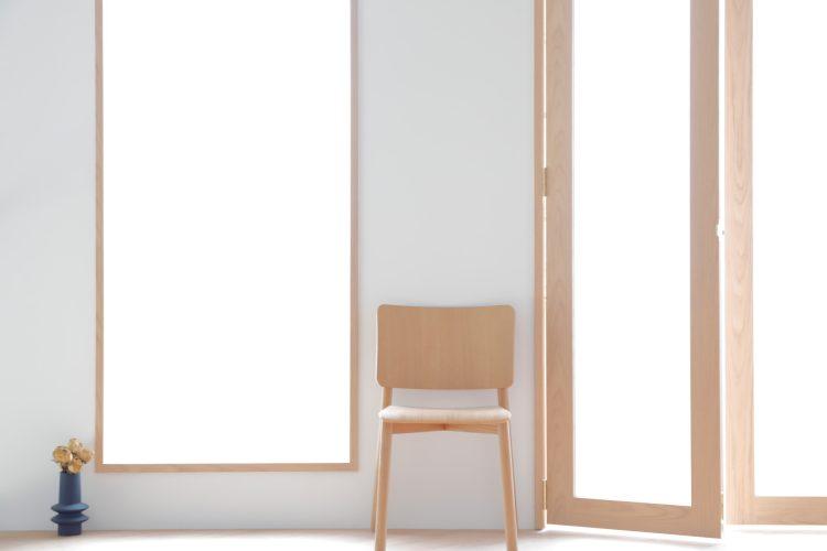 窓裏ライティングでの夜間撮影カット